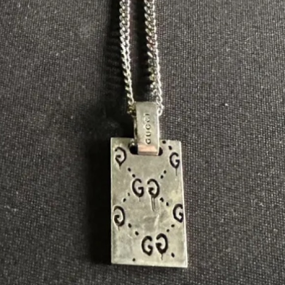 Gucci Metallic Ghost Sterling Silver Ghost Pendant Necklace - Picture 3 of 3